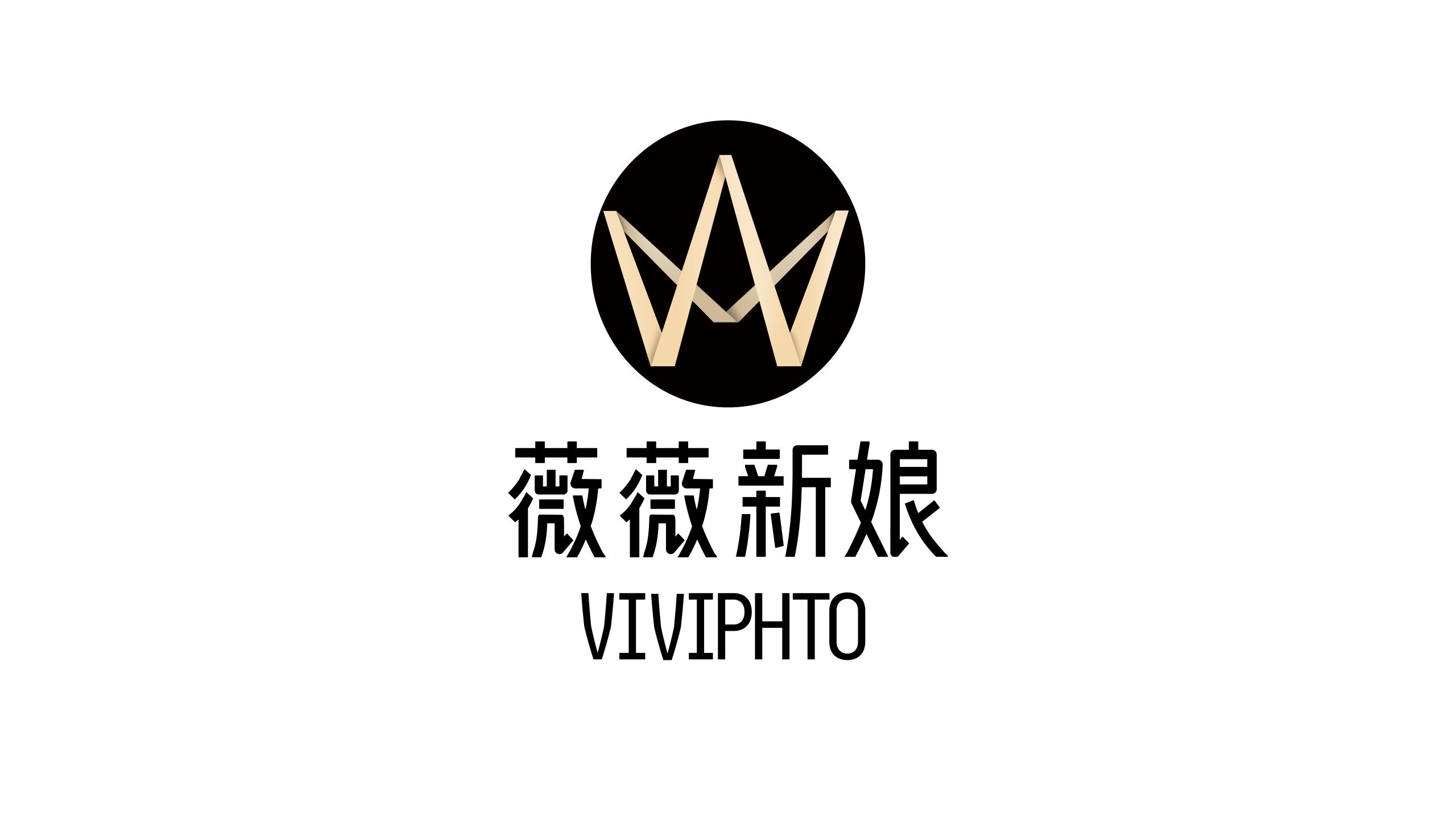 ?？谵鞭毙履? />
<p>我們致力于服務(wù)和品質(zhì)，憑著過硬的師資力量和團(tuán)隊(duì)合作精神，努力為每一對新人打造最完美的婚紗照。今年我們技術(shù)老師又研發(fā)了很多最新潮流拍攝風(fēng)格，新增了2個(gè)大型實(shí)景拍攝基地，拍攝內(nèi)外景一站式攝影基地，拍攝過程中老師全程一對一跟蹤服務(wù)，拍一套現(xiàn)場看一套，不滿意無條件重拍。公司承諾每一對新人拍攝過程中絕無任何隱形消費(fèi)，后期所有產(chǎn)品終身承保。追求時(shí)尚個(gè)性自然為主，一直是本地時(shí)尚的領(lǐng)跑者。</p>
<h3>9、韓潮匠范QUEEN</h3>
<img  width=